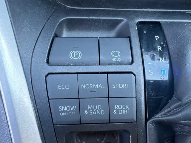 Used 2024 Toyota RAV4 XLE AWD/4WD image 31