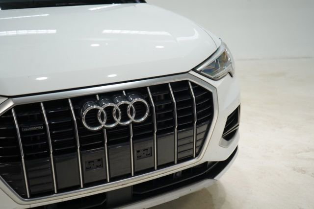 Used 2023 Audi Q3 2.0T Premium image 9