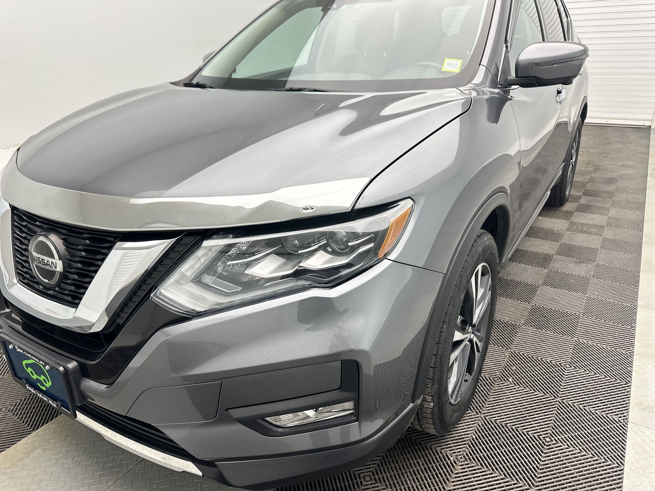 Used 2018 Nissan Rogue SL w/ Premium Package image 21