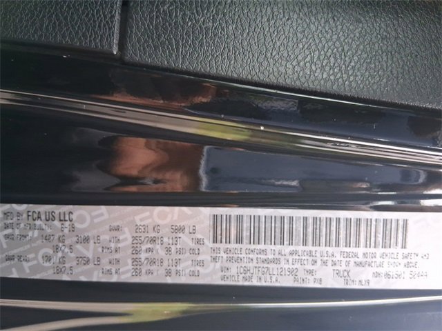 Used 2020 Jeep Gladiator Overland w/ Dual Top Group image 18