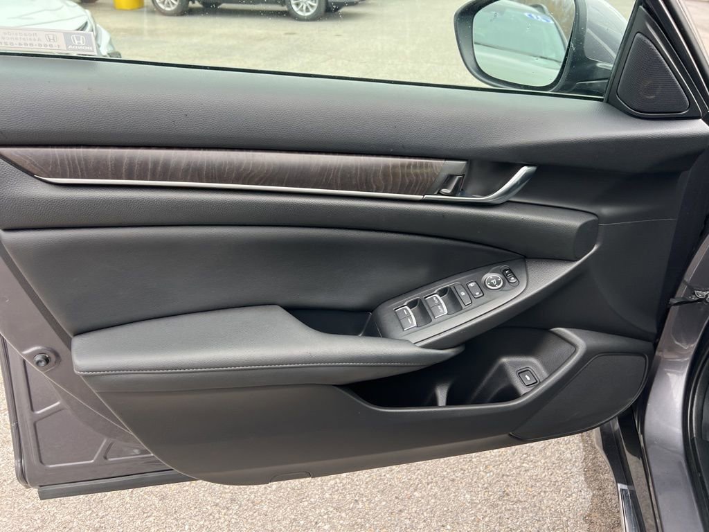 Used 2020 Honda Accord EX image 21