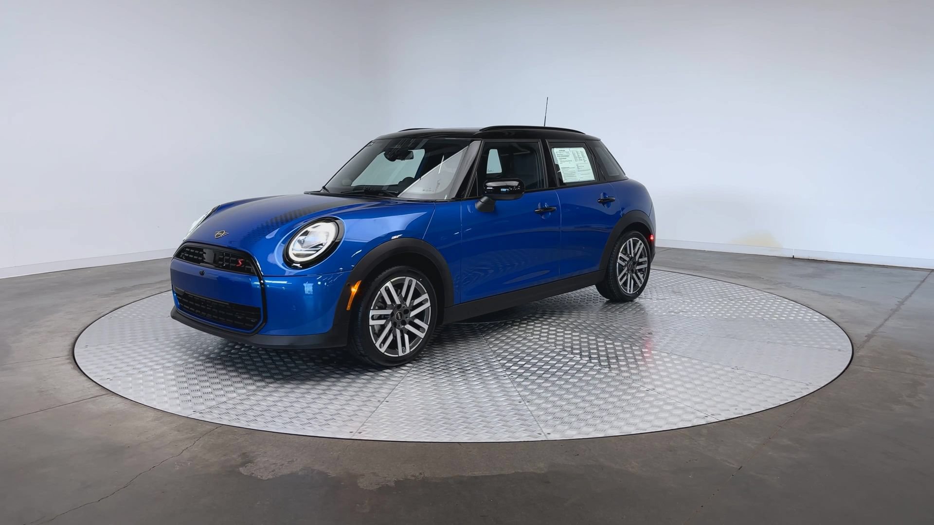 Used 2026 MINI Cooper S FWD image 4