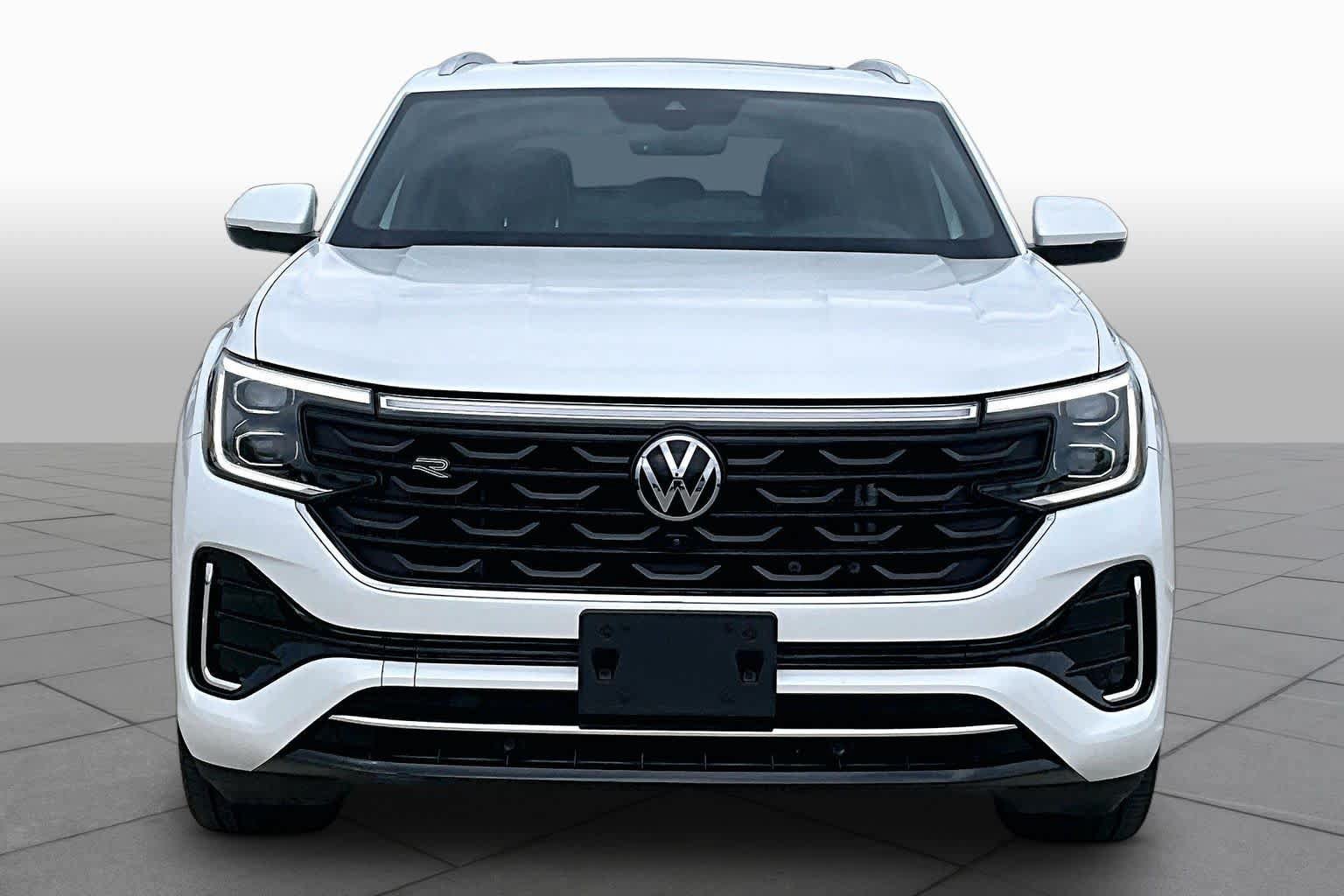 Used 2024 Volkswagen Atlas Cross Sport SEL Premium R-Line AWD/4WD image 3