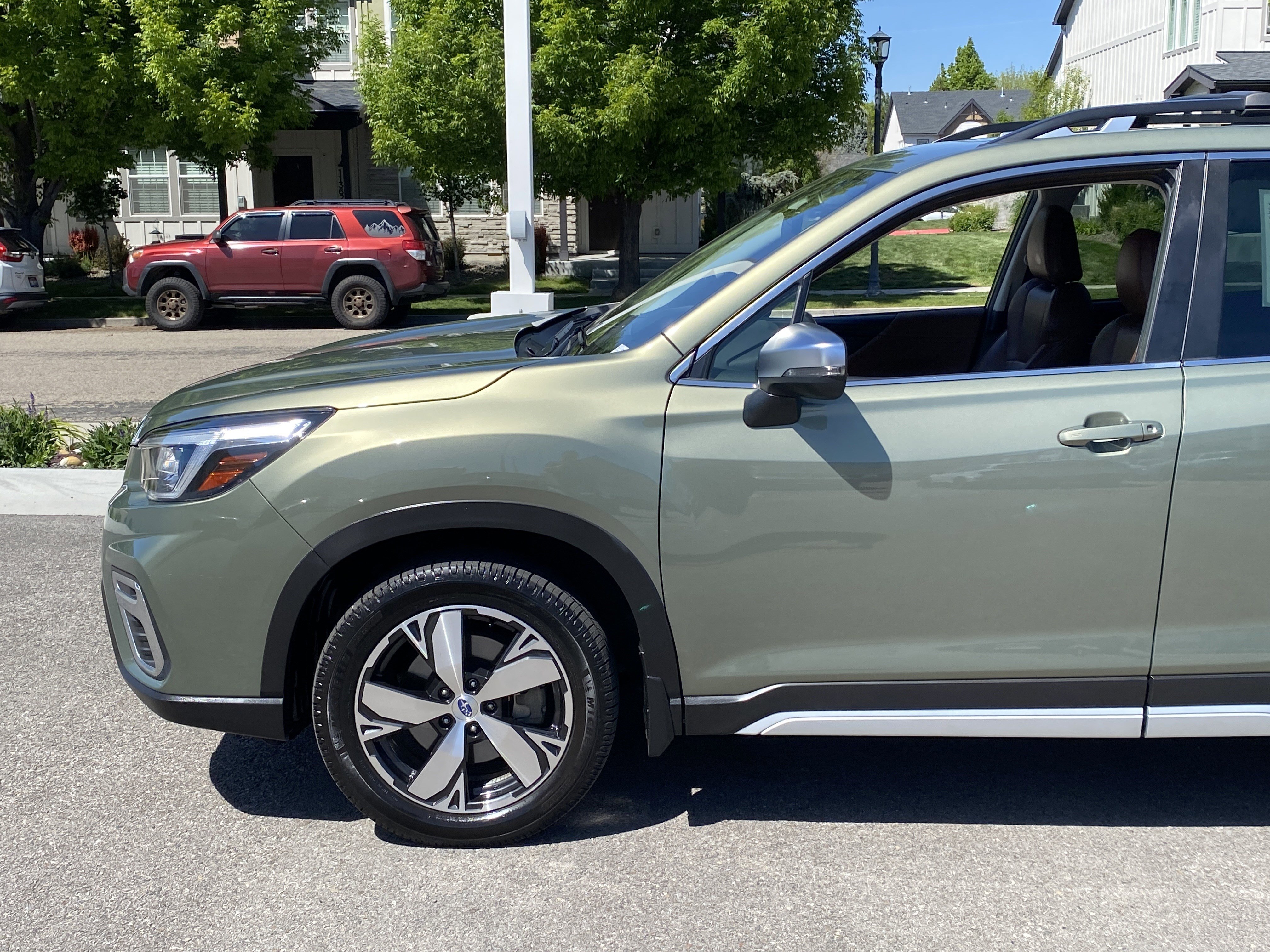 Used 2020 Subaru Forester Touring AWD/4WD image 2
