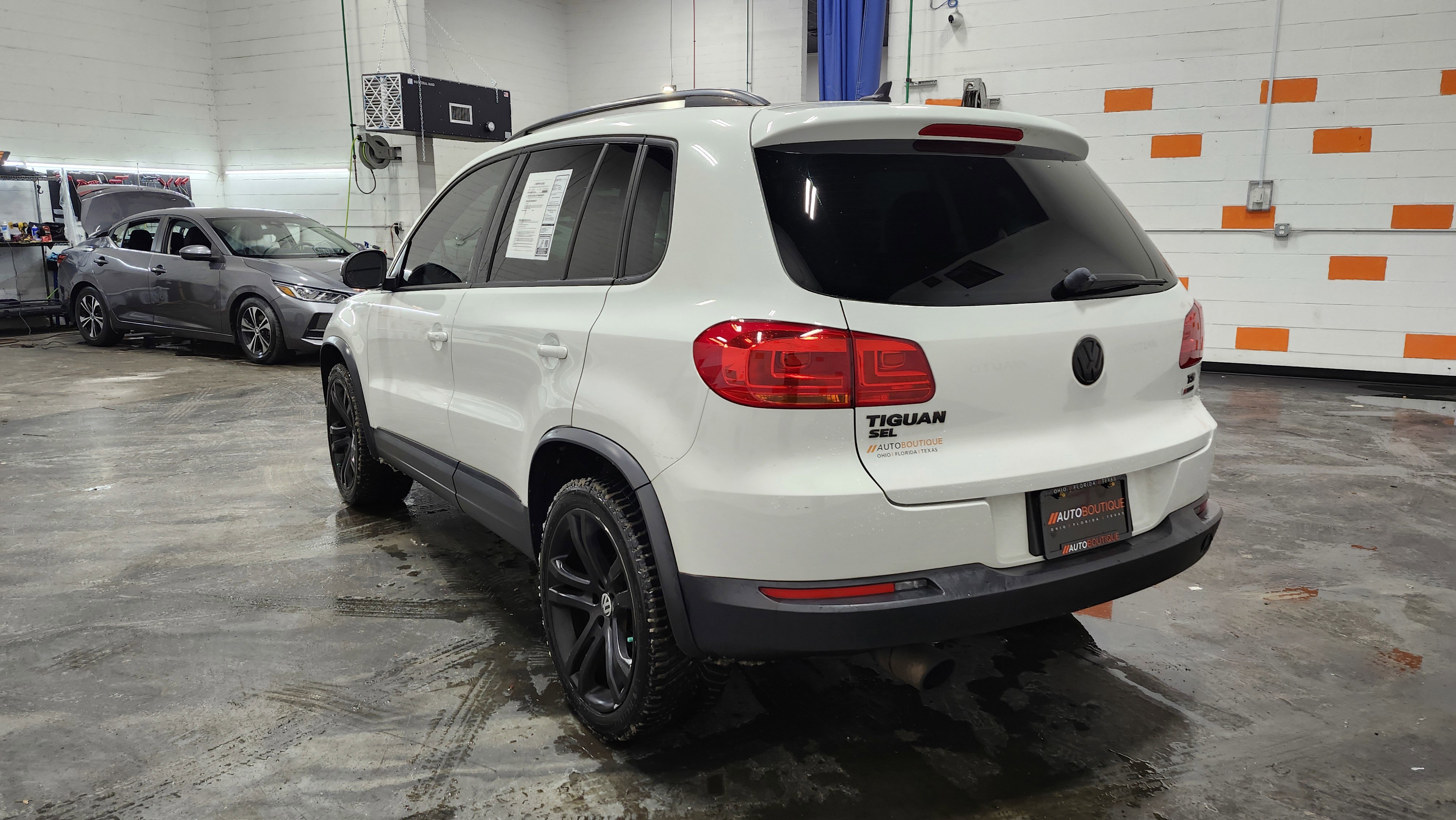 Used 2017 Volkswagen Tiguan SEL image 13
