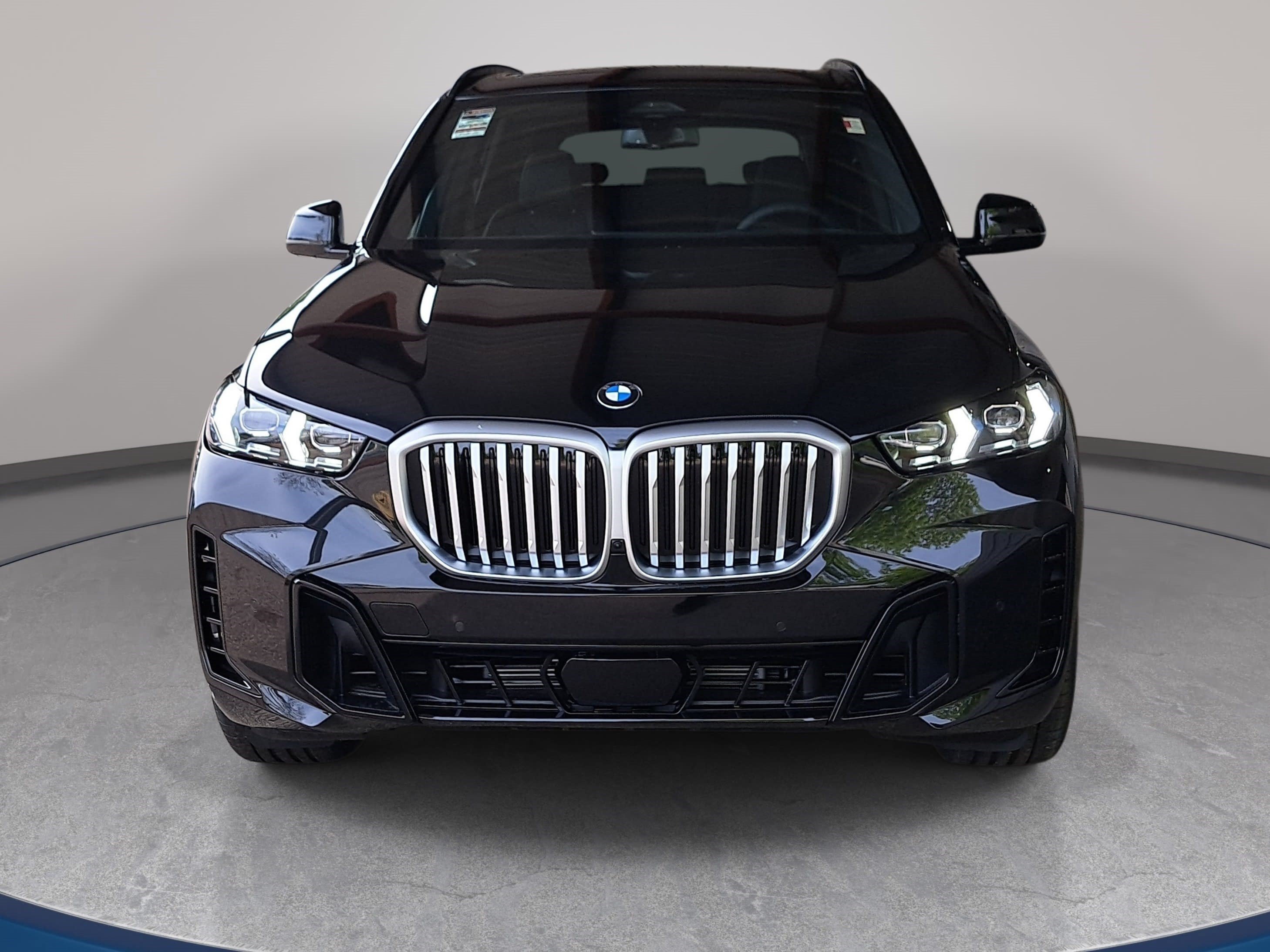 New 2026 BMW X5 xDrive40i w/ M Sport Package AWD/4WD image 2