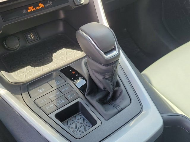 Certified 2025 Toyota RAV4 XLE Premium AWD/4WD image 27