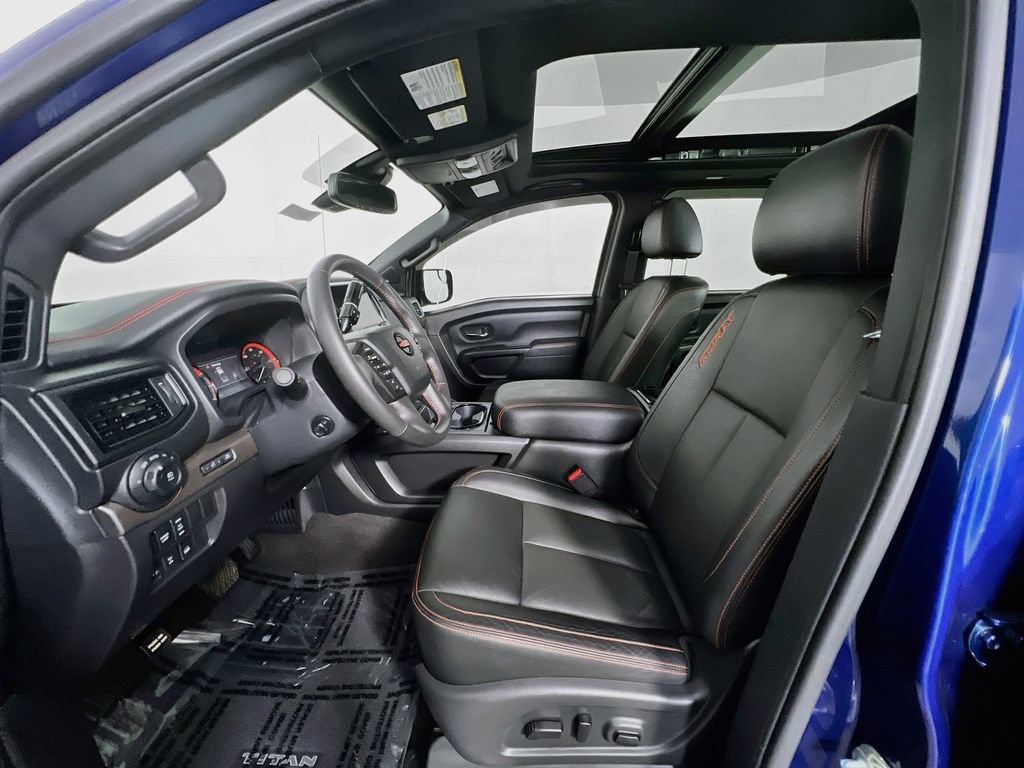 Used 2021 Nissan Titan PRO-4X w/ Pro-4x Convenience Package AWD/4WD image 21