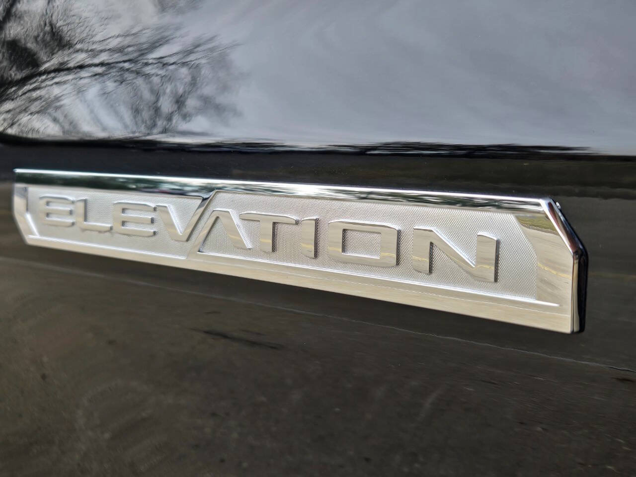 Used 2025 GMC Sierra 1500 Elevation w/ Elevation Premium Package AWD/4WD image 15