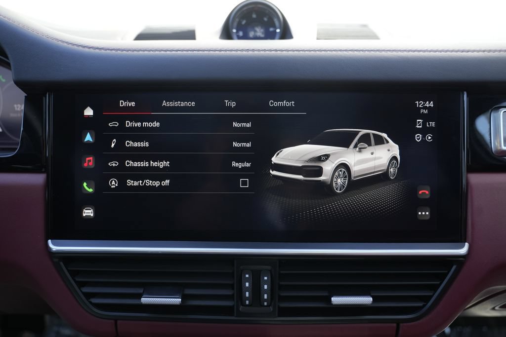 Used 2023 Porsche Cayenne Turbo w/ Premium Package Plus (PI3) image 65