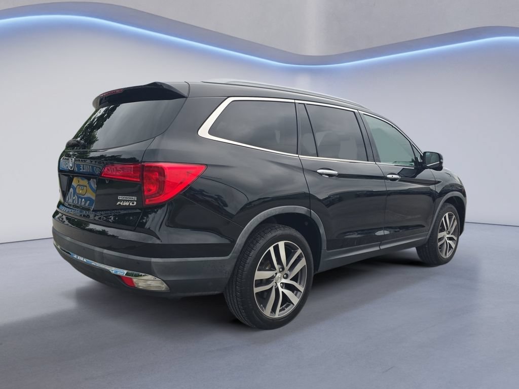 Used 2017 Honda Pilot Touring image 6