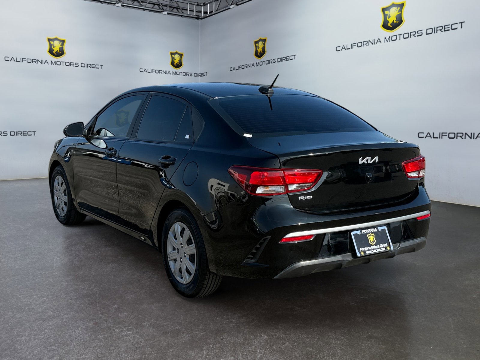 Used 2022 Kia Rio S FWD image 3