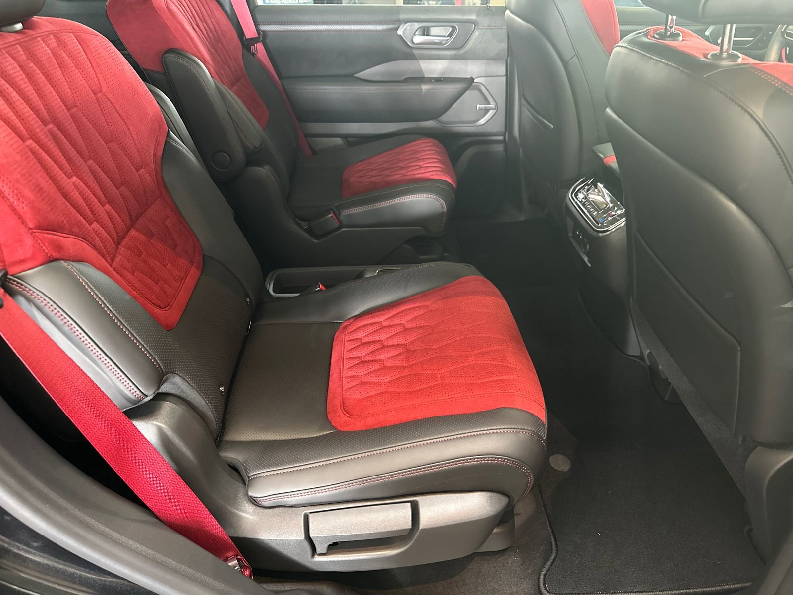 New 2026 Nissan Armada NISMO image 16