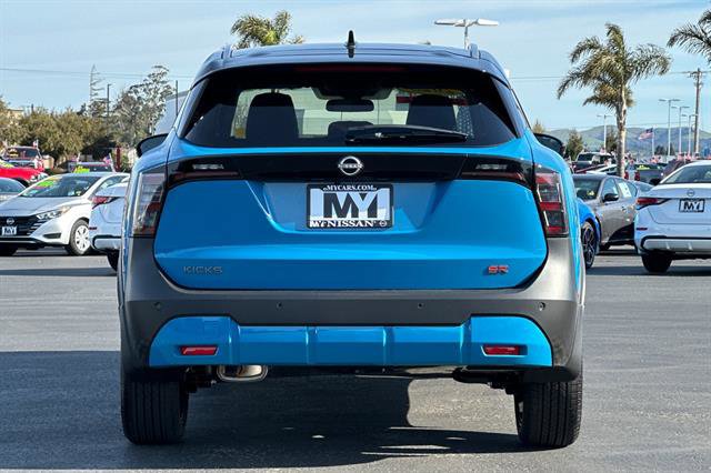 New 2025 Nissan Kicks SR w/ SR Premium Package image 5