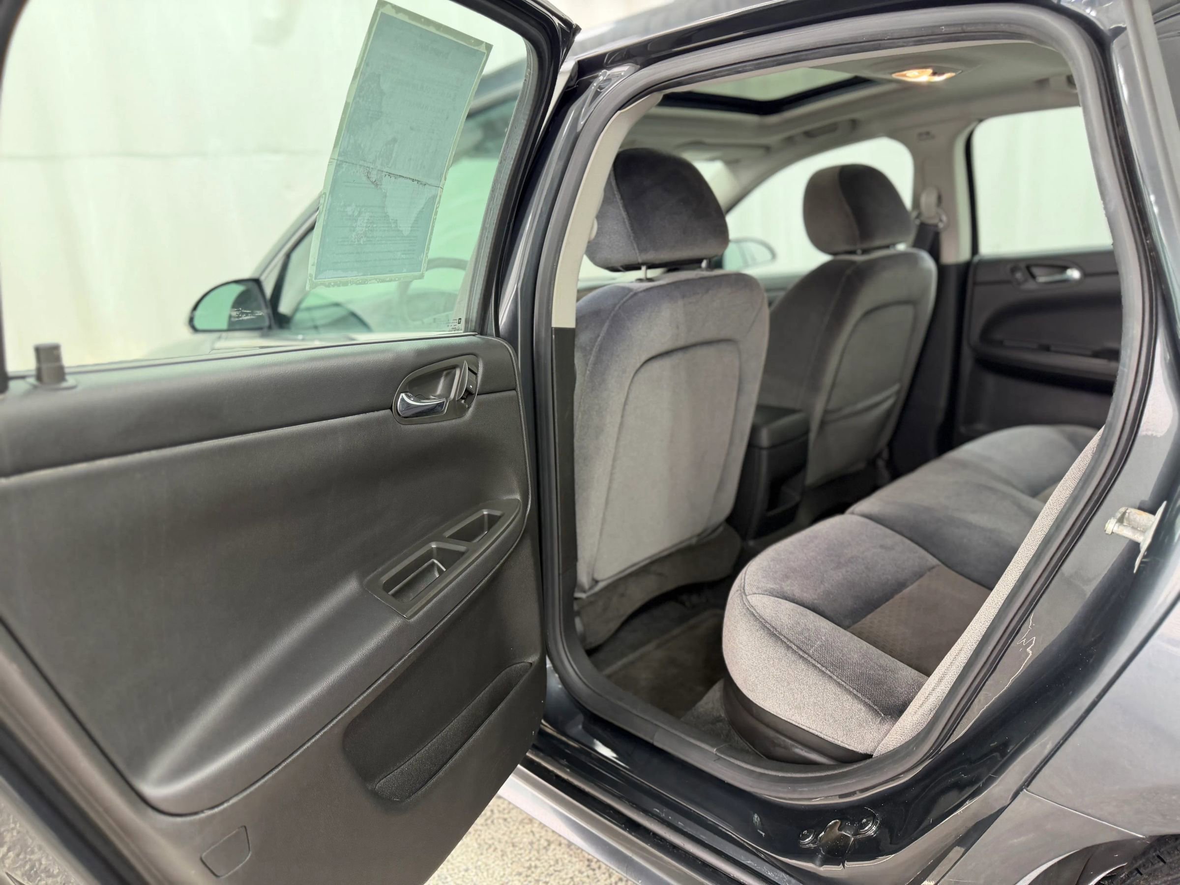 Used 2013 Chevrolet Impala LT w/ LT Sunroof Package FWD image 31