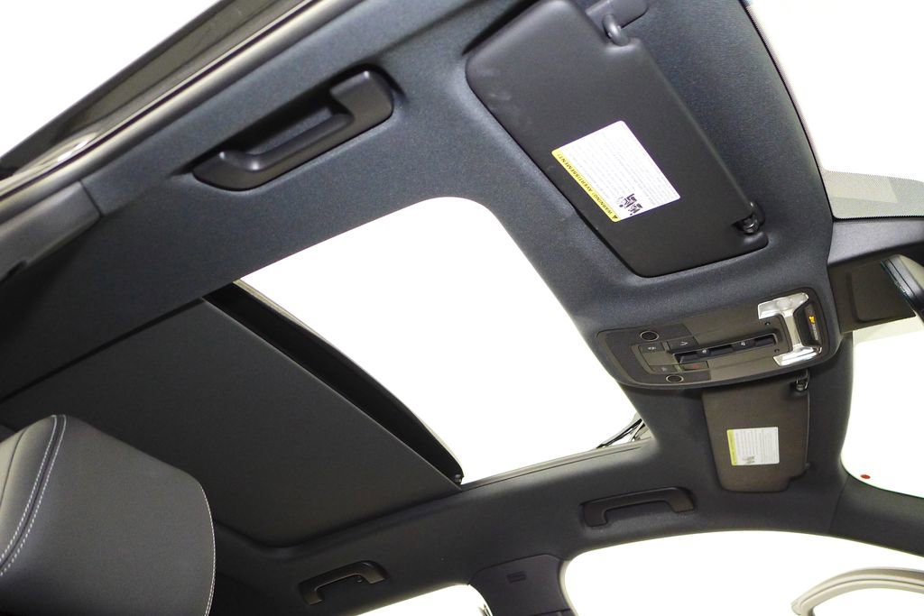 Used 2025 Audi Q3 2.0T Premium w/ Convenience Package image 18