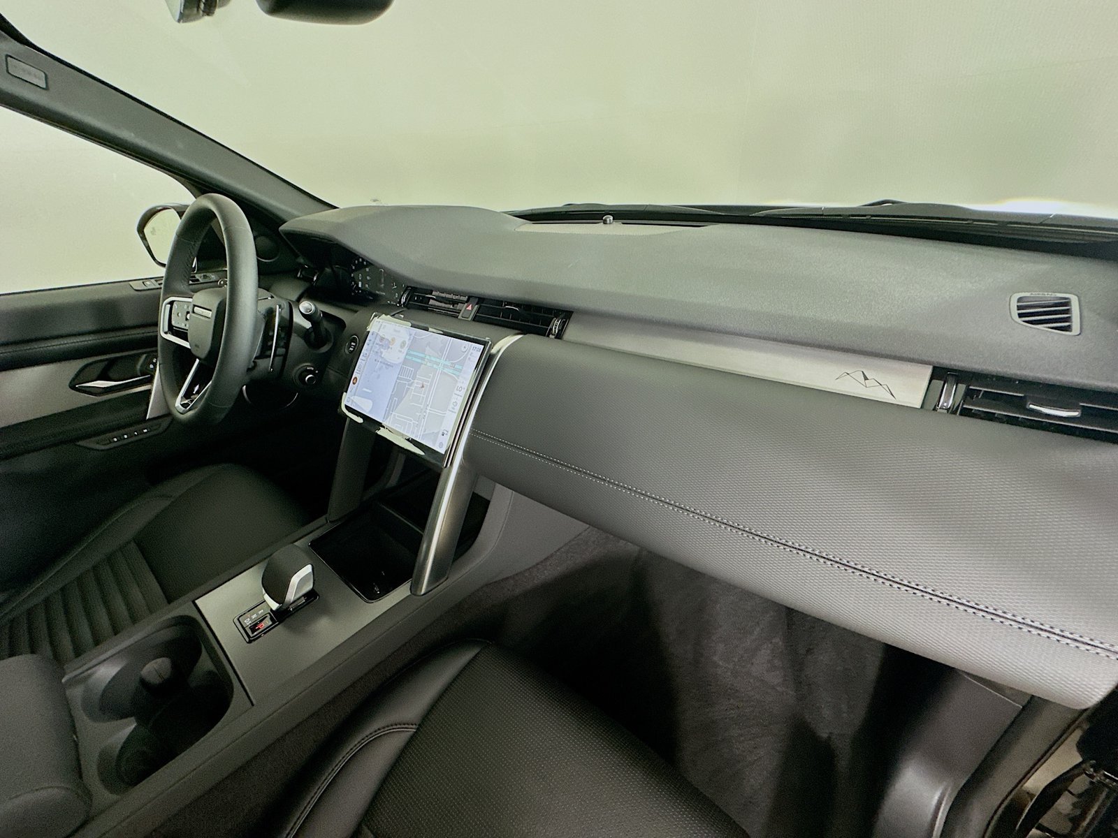 New 2026 Land Rover Discovery Sport Landmark AWD/4WD image 47