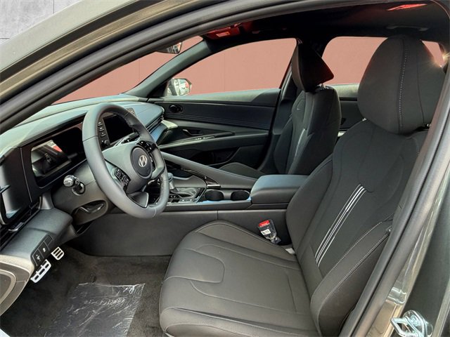 New 2026 Hyundai Elantra SEL Sport image 2