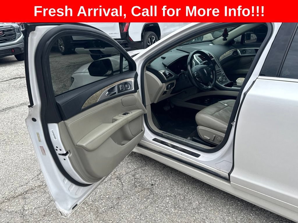 Used 2017 Lincoln MKZ Reserve w/ Technology Package FWD image 21