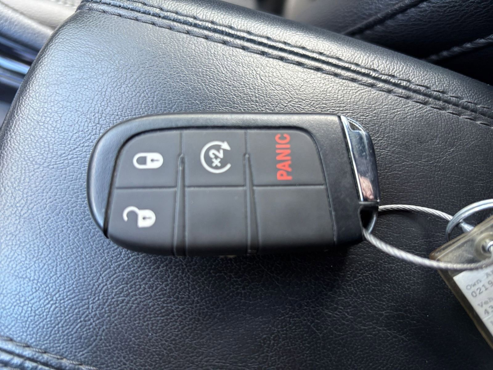 Used 2025 Jeep Compass Limited image 21