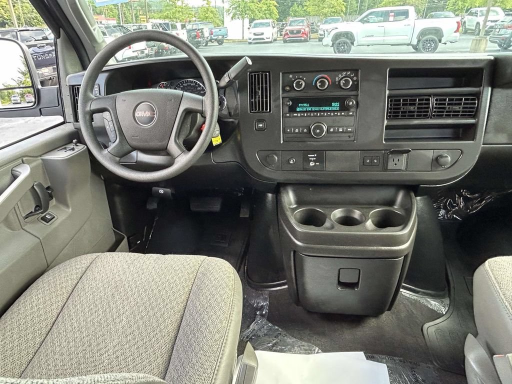Used 2026 GMC Savana 3500 LT w/ LT Preferred Equipment Group RWD image 15