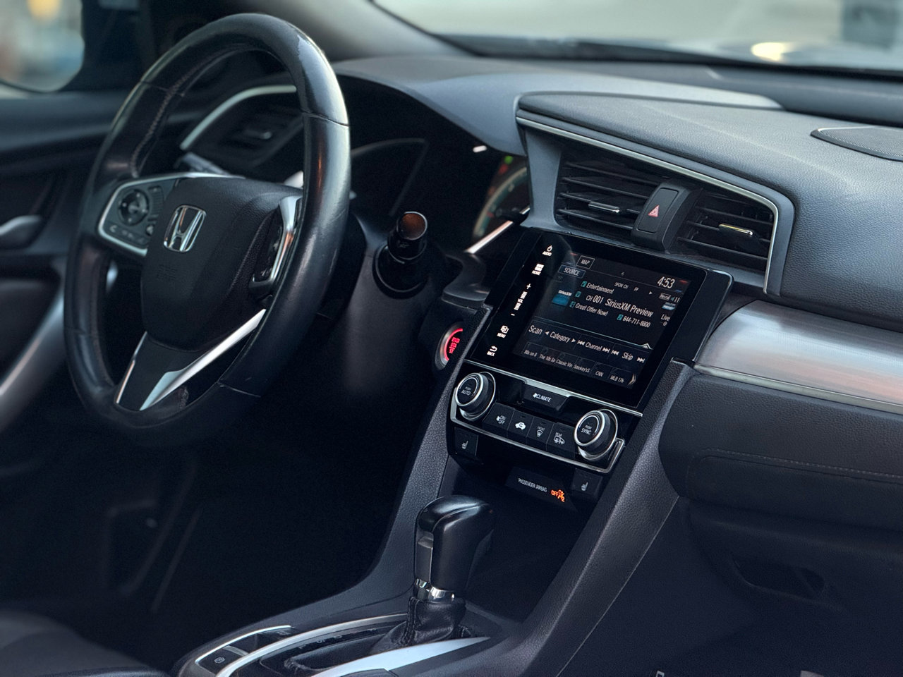 Used 2016 Honda Civic Touring image 11