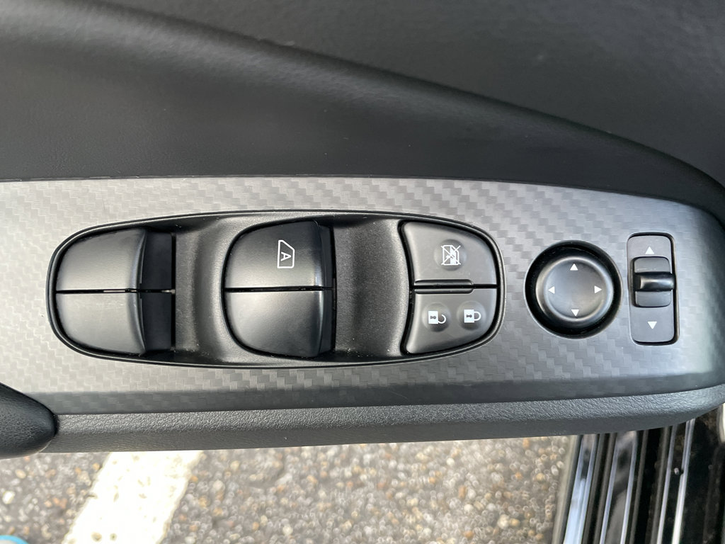 Certified 2025 Nissan Altima 2.5 S image 9