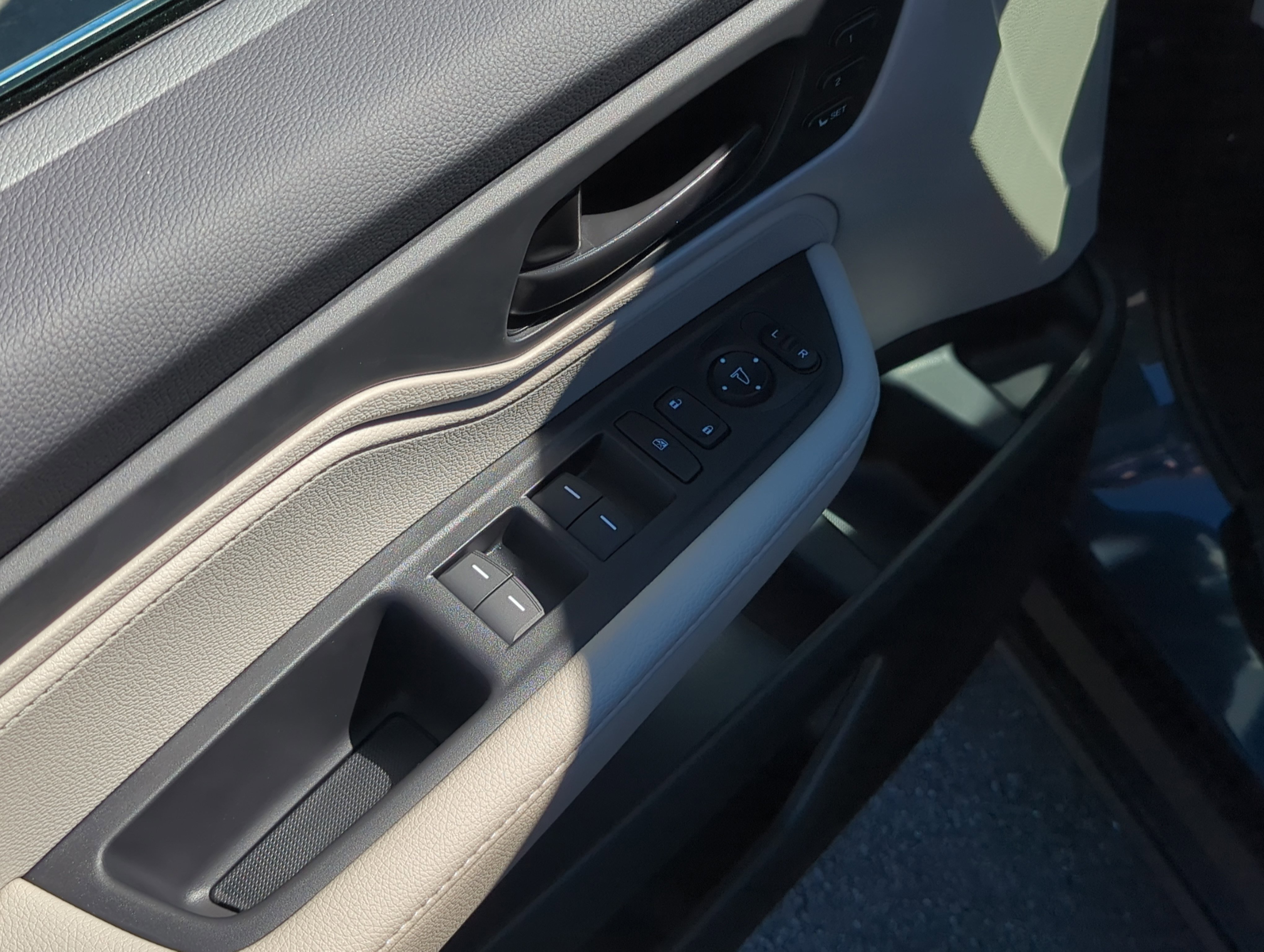 New 2026 Honda Odyssey EX-L image 17