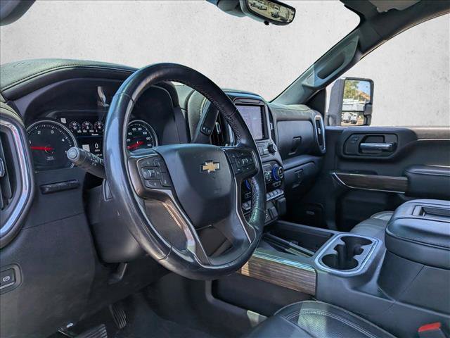 Used 2022 Chevrolet Silverado 2500 High Country w/ Z71 Off-Road Package AWD/4WD image 9