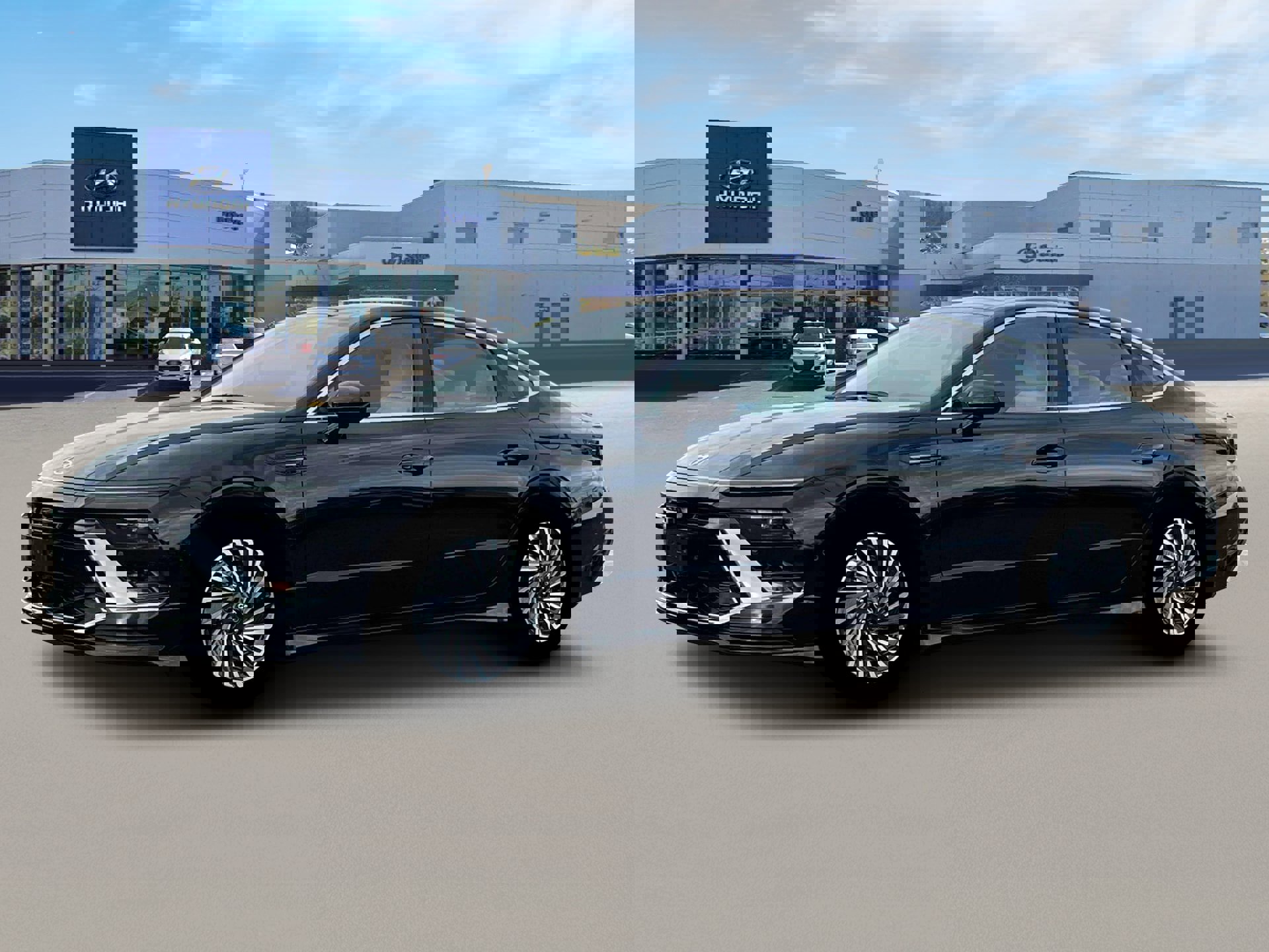 New 2025 Hyundai Sonata Limited image 2