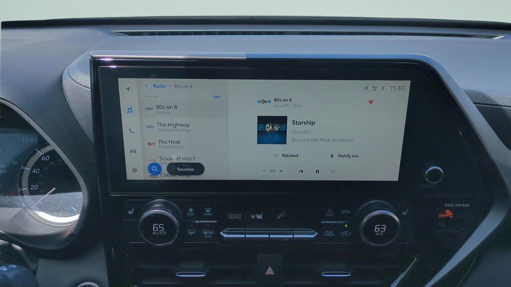 Certified 2026 Toyota Highlander XLE image 14