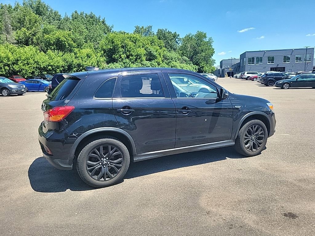 Used 2018 Mitsubishi Outlander Sport ES AWD/4WD image 14