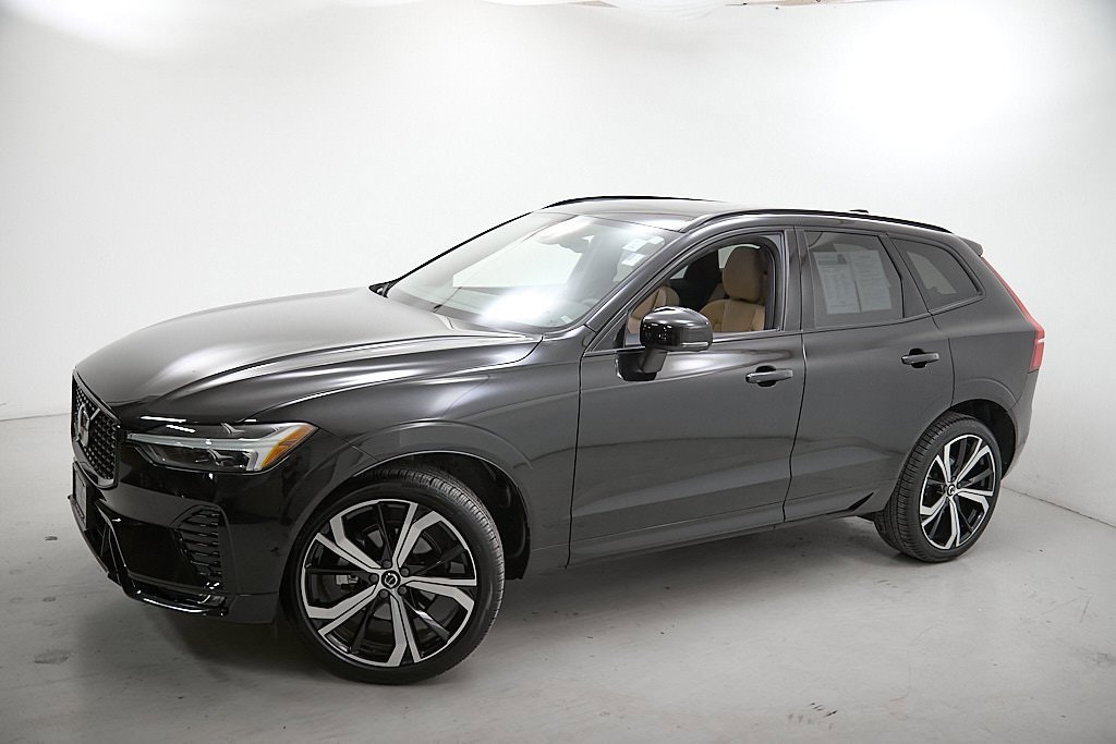 Certified 2023 Volvo XC60 B5 Ultimate w/ Protection Package Premier image 3
