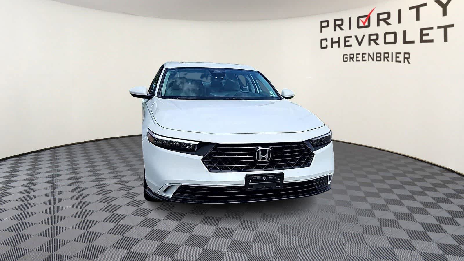 Used 2023 Honda Accord EX image 3