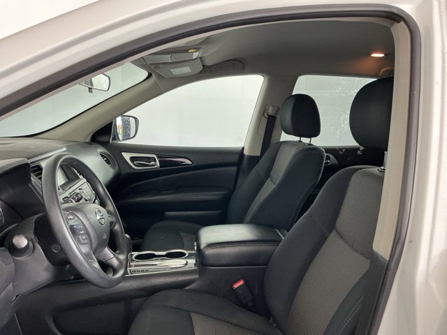 Used 2018 Nissan Pathfinder S FWD image 10
