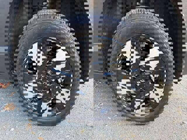 Certified 2024 Hyundai Kona SEL image 6