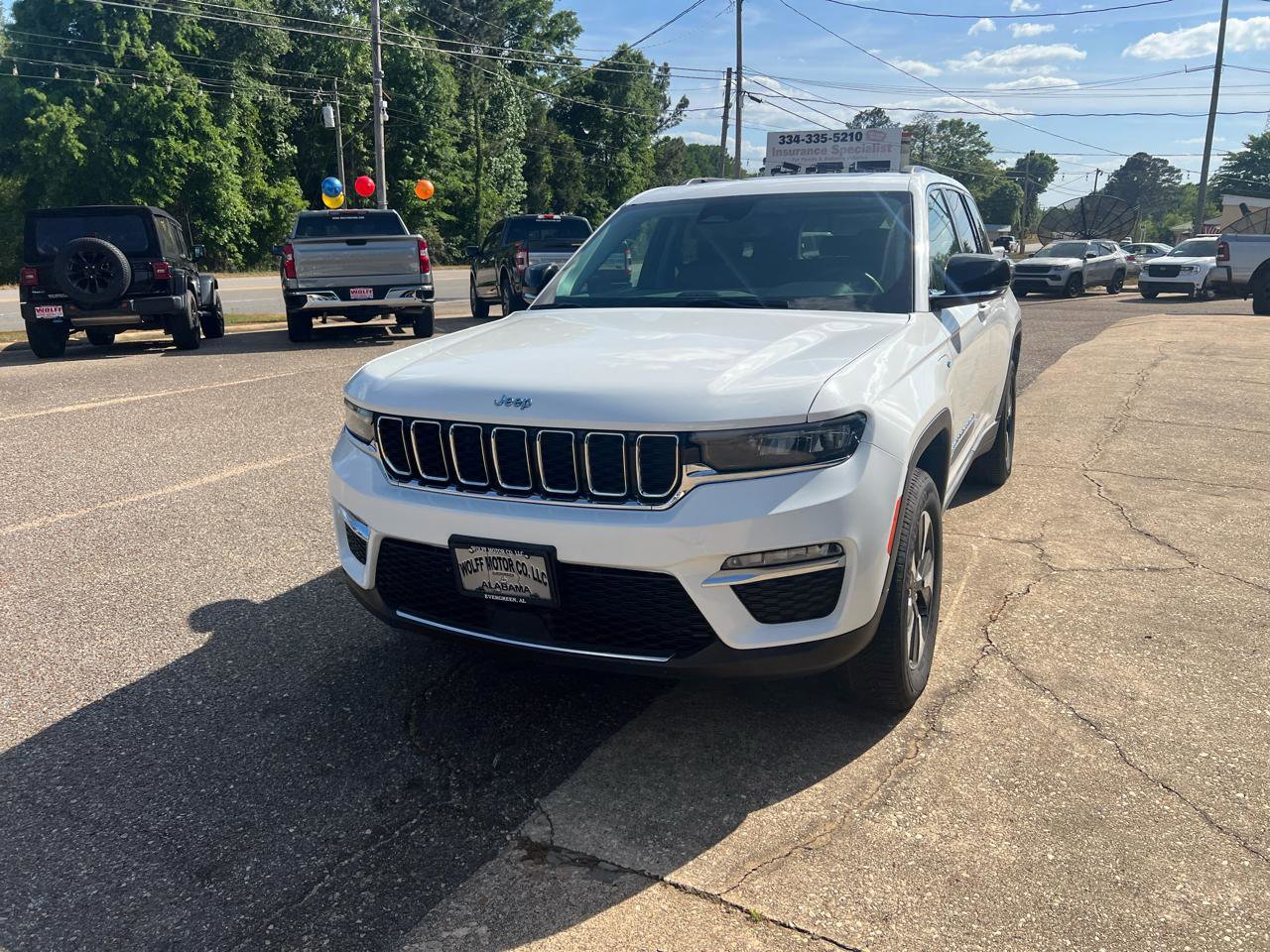Used 2024 Jeep Grand Cherokee Limited 4xe image 2
