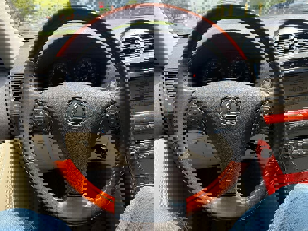 Used 2011 Lexus ES 350 image 11