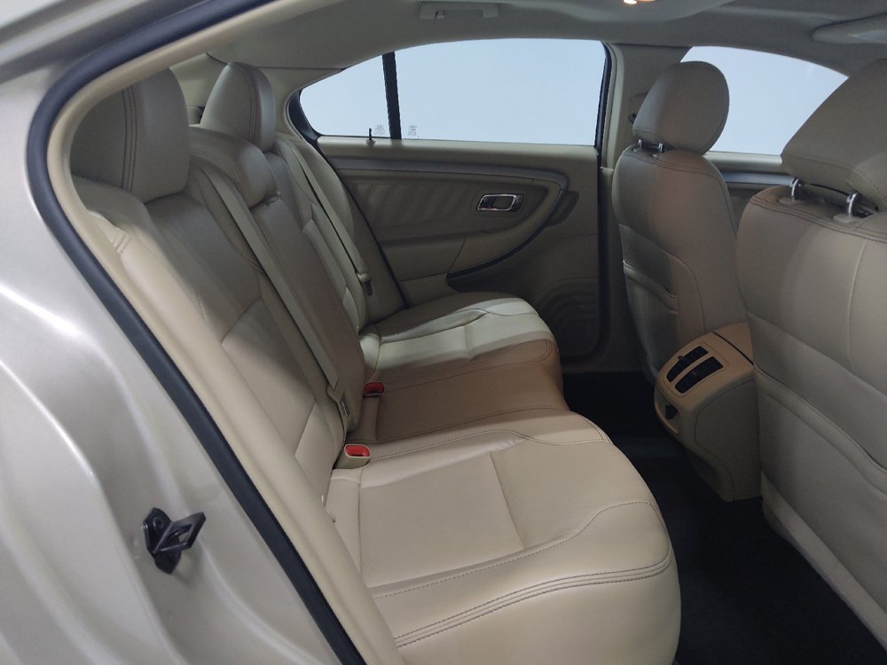 Used 2018 Ford Taurus SEL w/ Equipment Group 201A AWD/4WD image 19