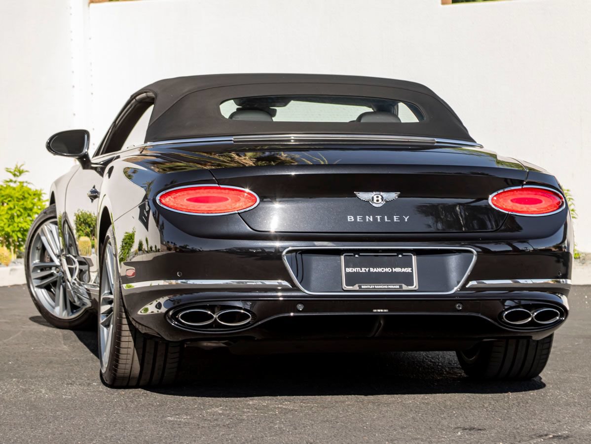 Certified 2023 Bentley Continental GT V8 AWD/4WD image 3