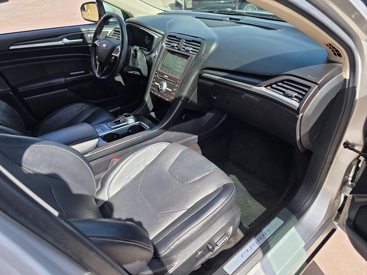 Used 2017 Ford Fusion Energi Titanium FWD image 15