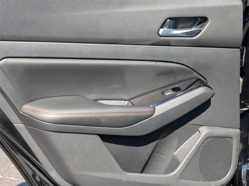 Used 2025 Nissan Altima 2.5 SR image 25