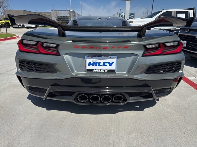 Used 2024 Chevrolet Corvette Z06 w/ Z07 Performance Package image 7
