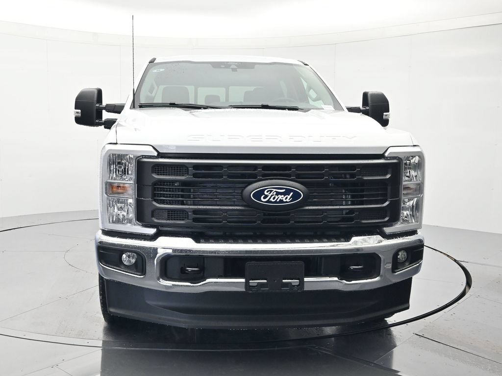 New 2027 Ford F250 XL w/ XL Chrome Package AWD/4WD image 2