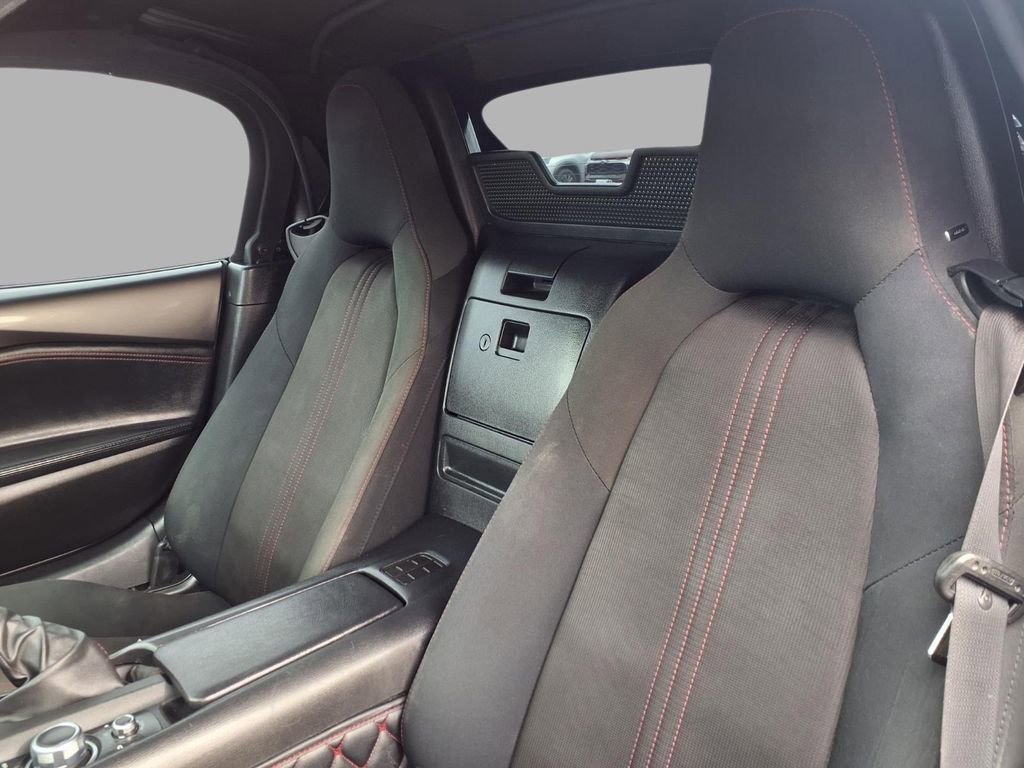 Used 2019 MAZDA MX-5 Miata Club image 14