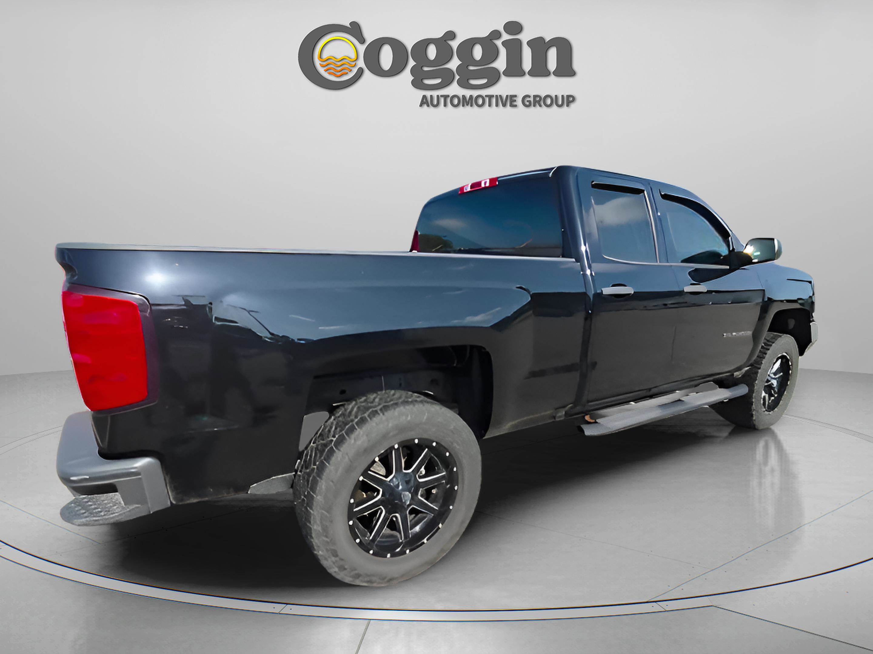 Used 2017 Chevrolet Silverado 1500 W/T w/ Black Out Edition image 9