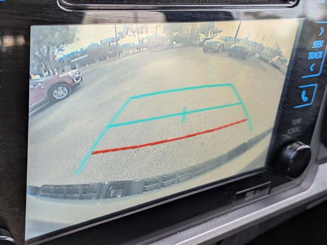 Used 2018 Toyota Tacoma TRD Off-Road image 13