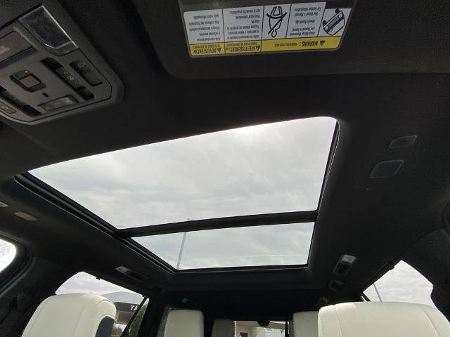 Used 2023 Toyota Sequoia Capstone AWD/4WD image 15