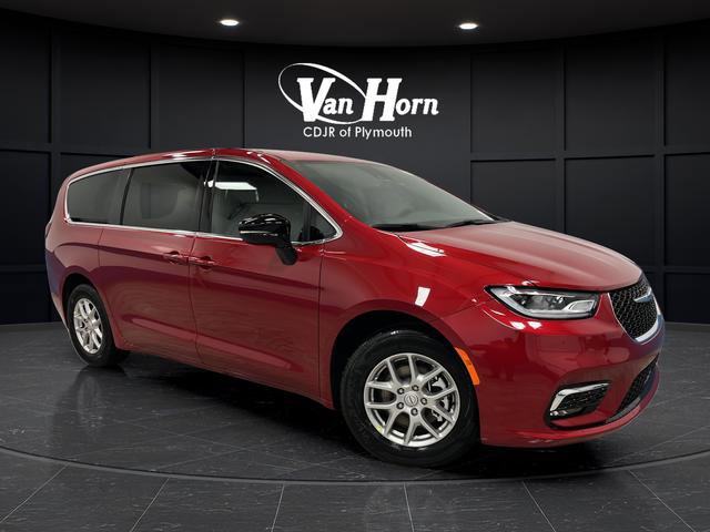 New 2026 Chrysler Pacifica Select image 1