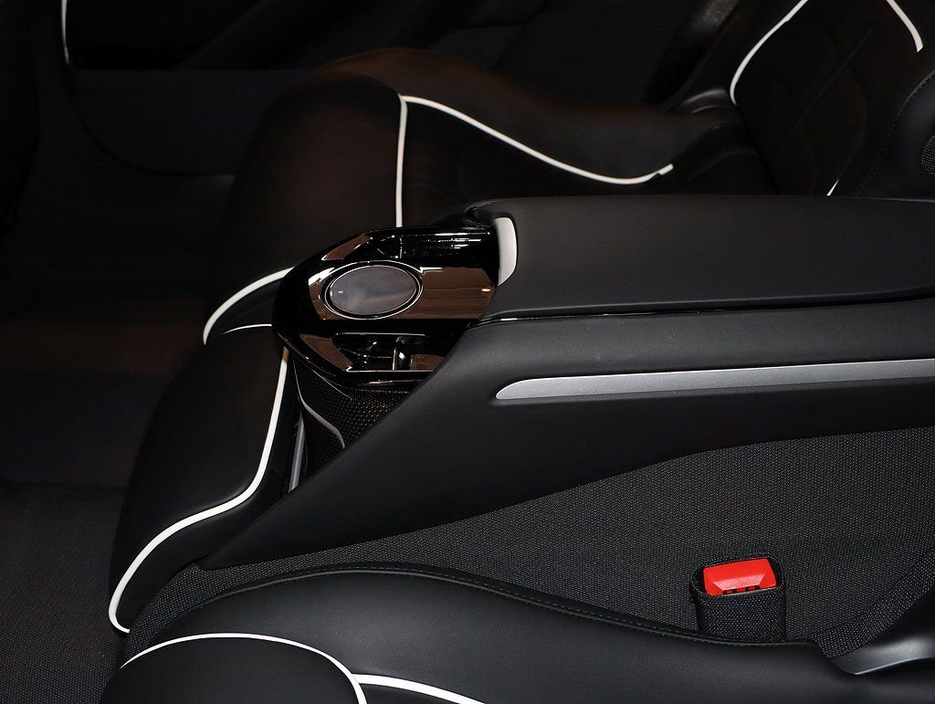 Certified 2024 Ferrari Purosangue image 81